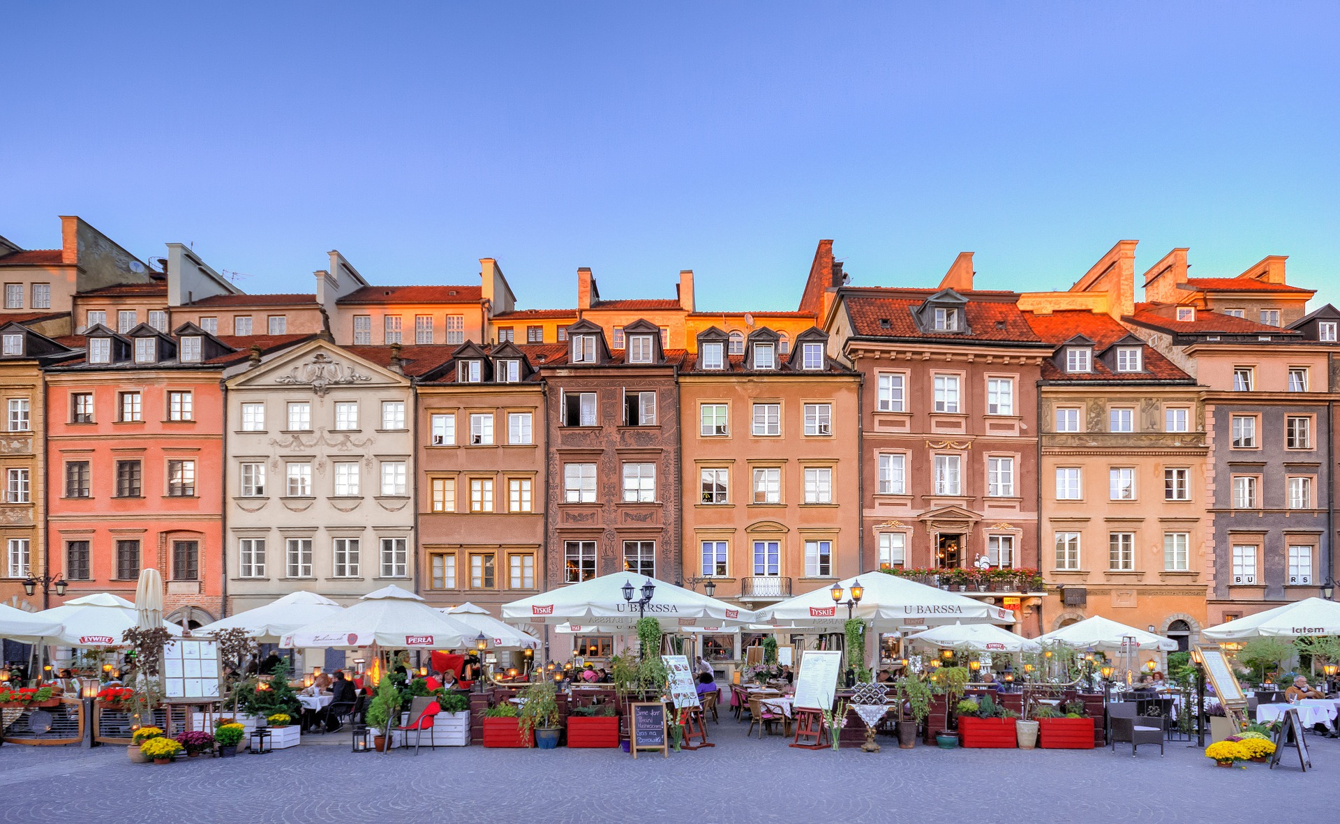 Warschauer Marktplatz. Quelle Rudy und Peter Skitterians, Pixabay