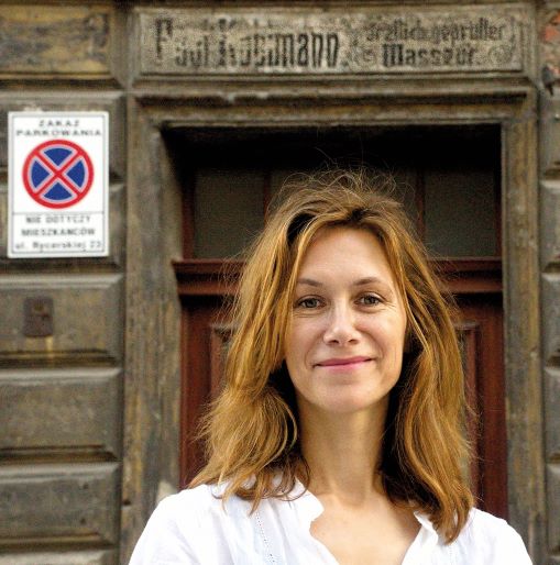 Litterae Silesiae: Karolina Kuszyk stellt „In den Häusern der anderen“ vor